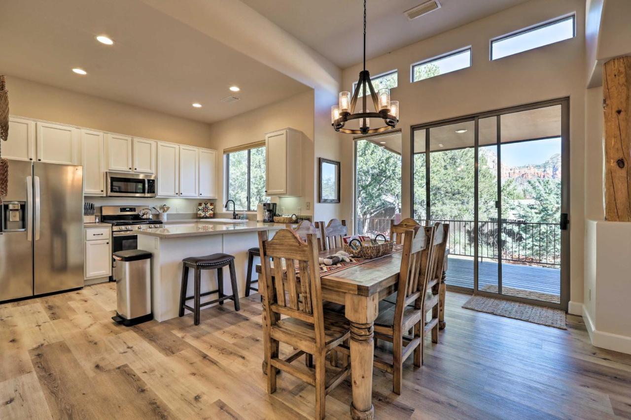 Luxury Sedona Living Remodeled With Red Rock Views! Villa Exterior photo