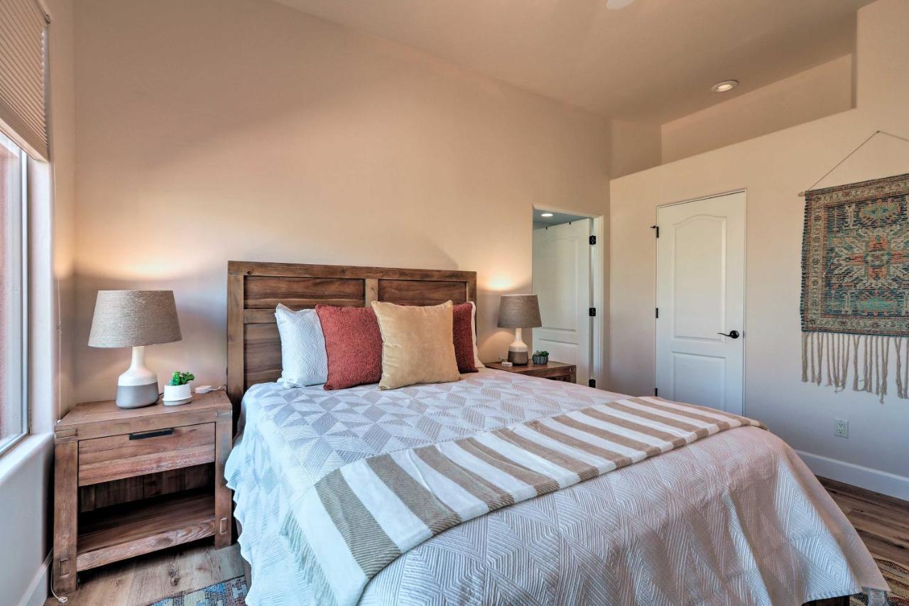 Luxury Sedona Living Remodeled With Red Rock Views! Villa Exterior photo