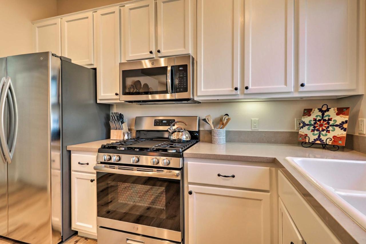 Luxury Sedona Living Remodeled With Red Rock Views! Villa Exterior photo